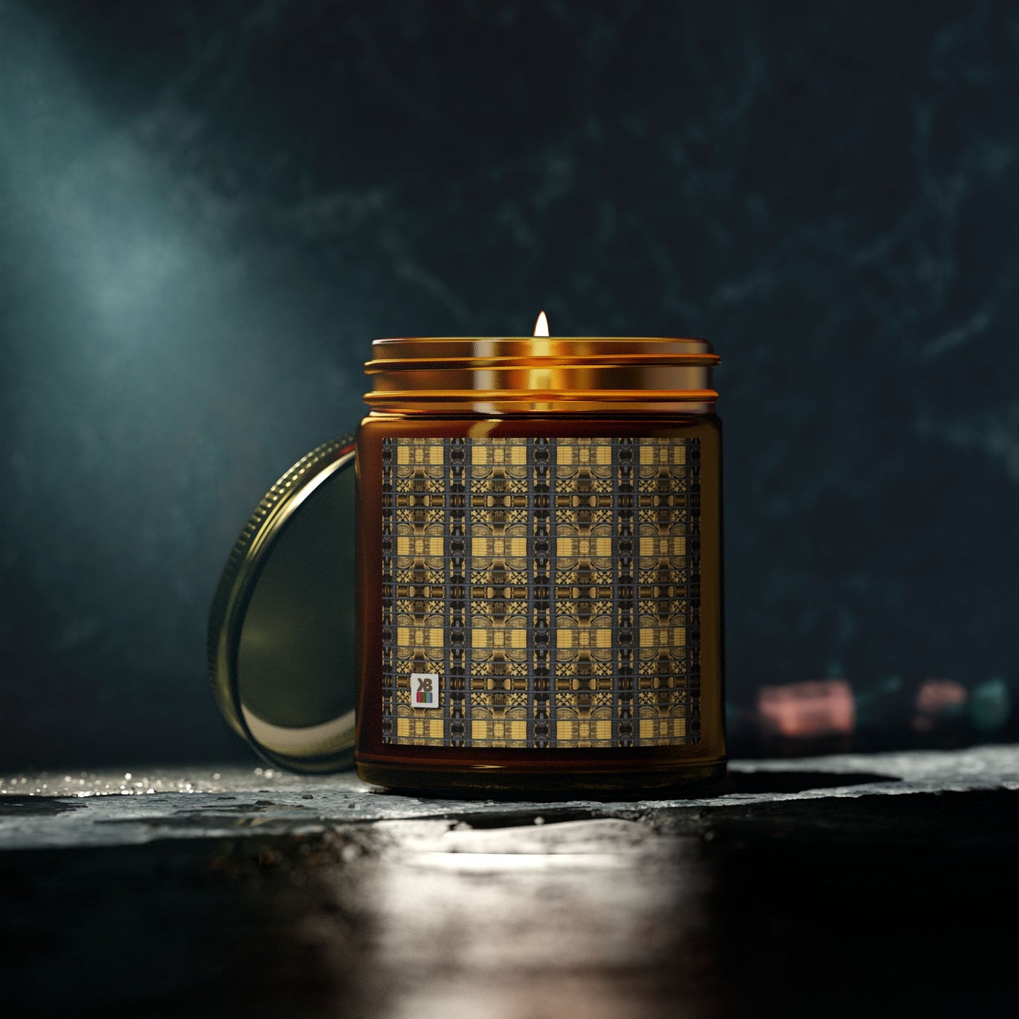 9oz Woodsy Scented Candle (Antique Machine)